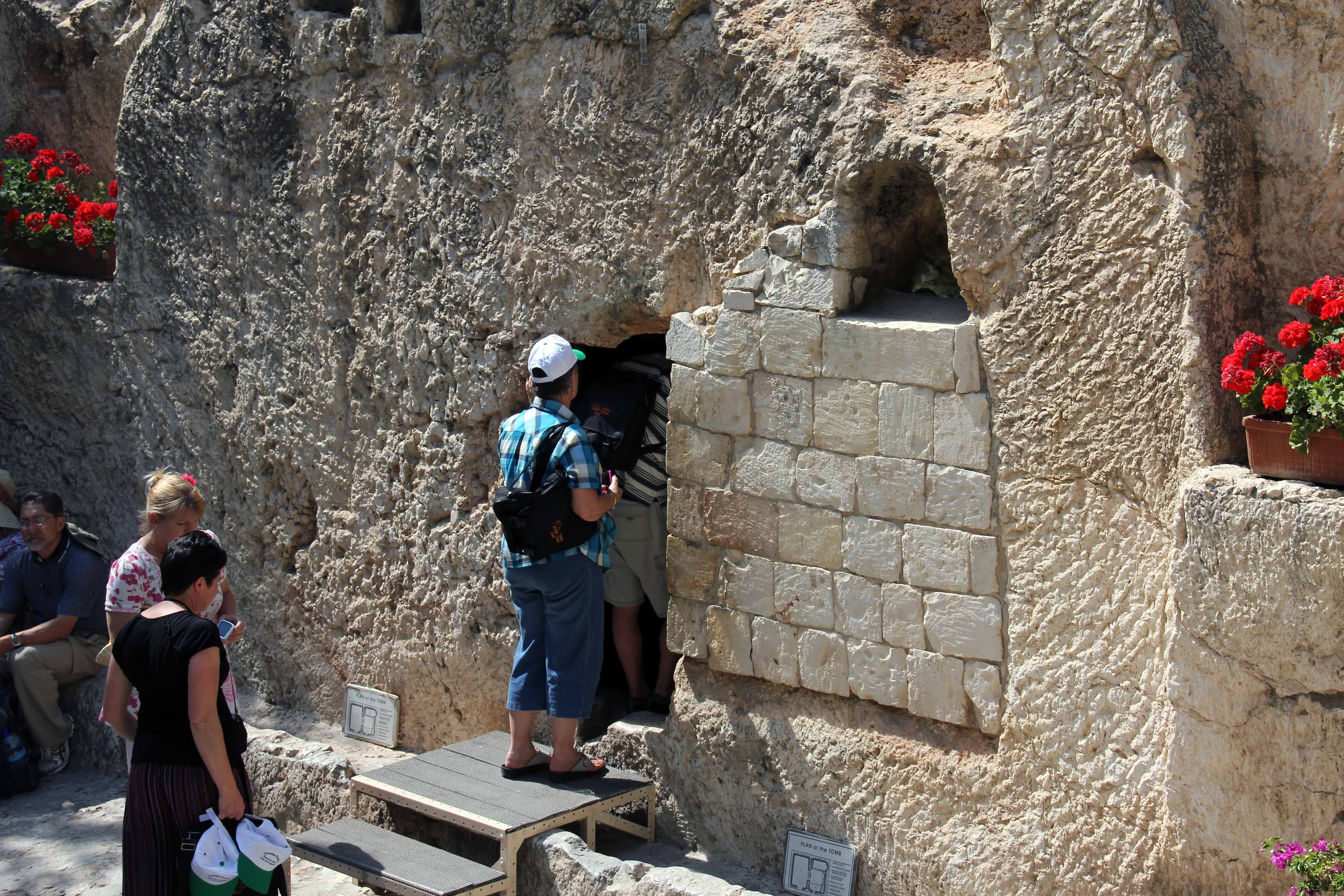 Garden Tomb image 10